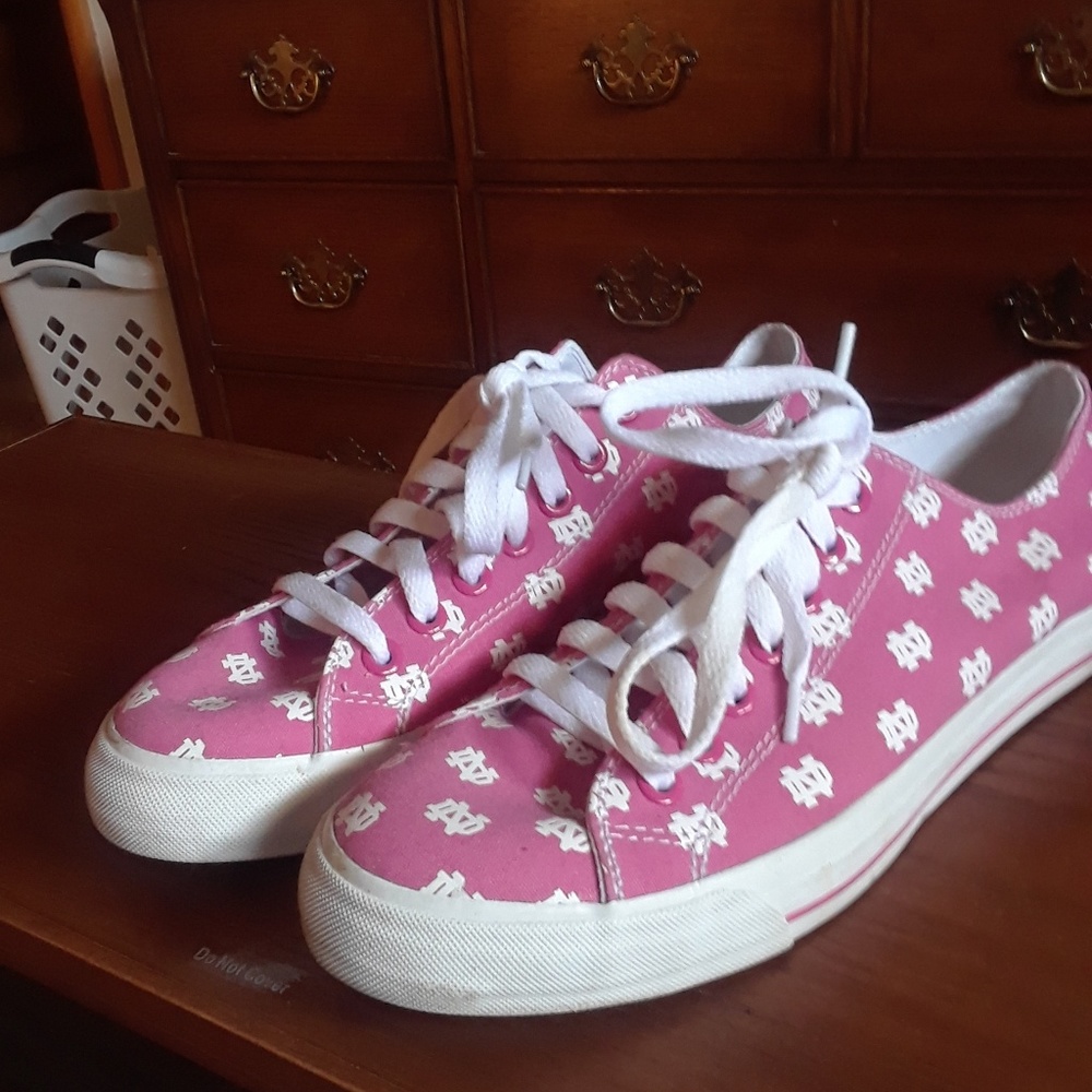 Notre Dame Converse